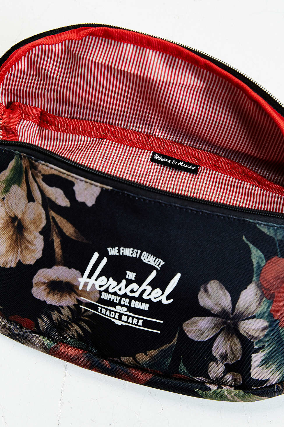 herschel fanny pack floral