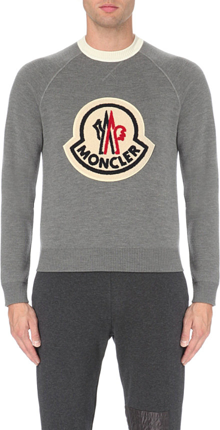 Moncler Logo-patch Knitted Jumper in Grey (Grey) for Men - Lyst
