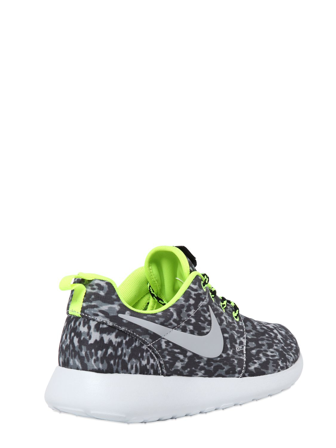 Nike Roshe Run Leopard Print Running Sneakers in Cool Grey (Gray) | Lyst