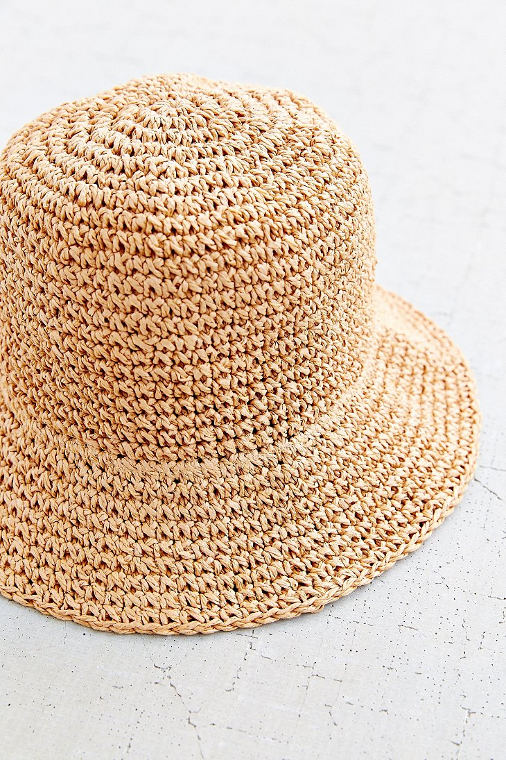Urban Outfitters Packable Straw Bucket Hat in Tan (Natural) Lyst