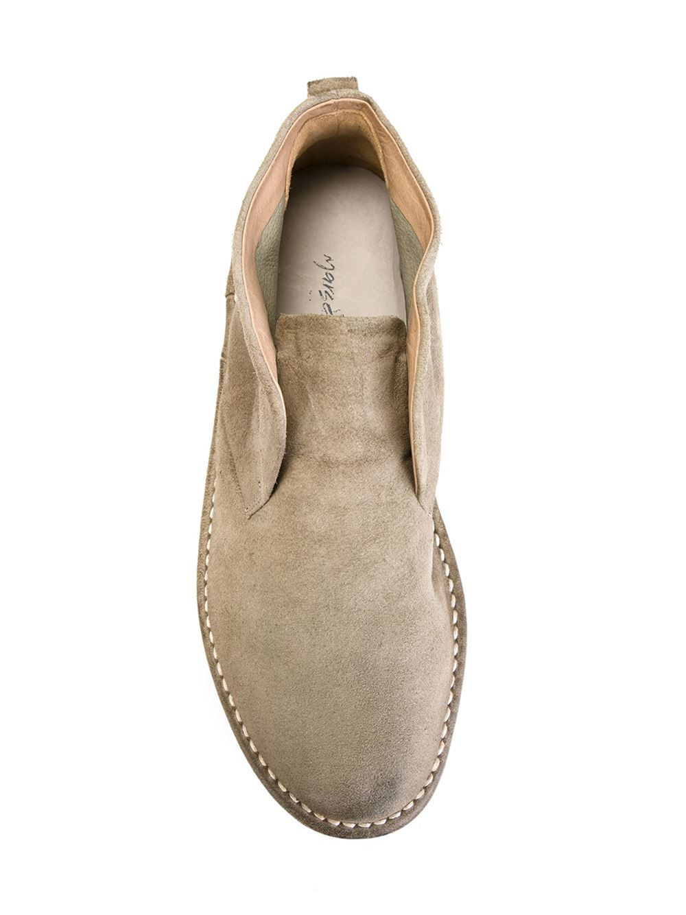 laceless chukka boots