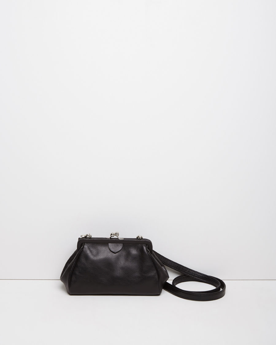 Y's Yohji Yamamoto Clasp Shoulder Bag in Black | Lyst