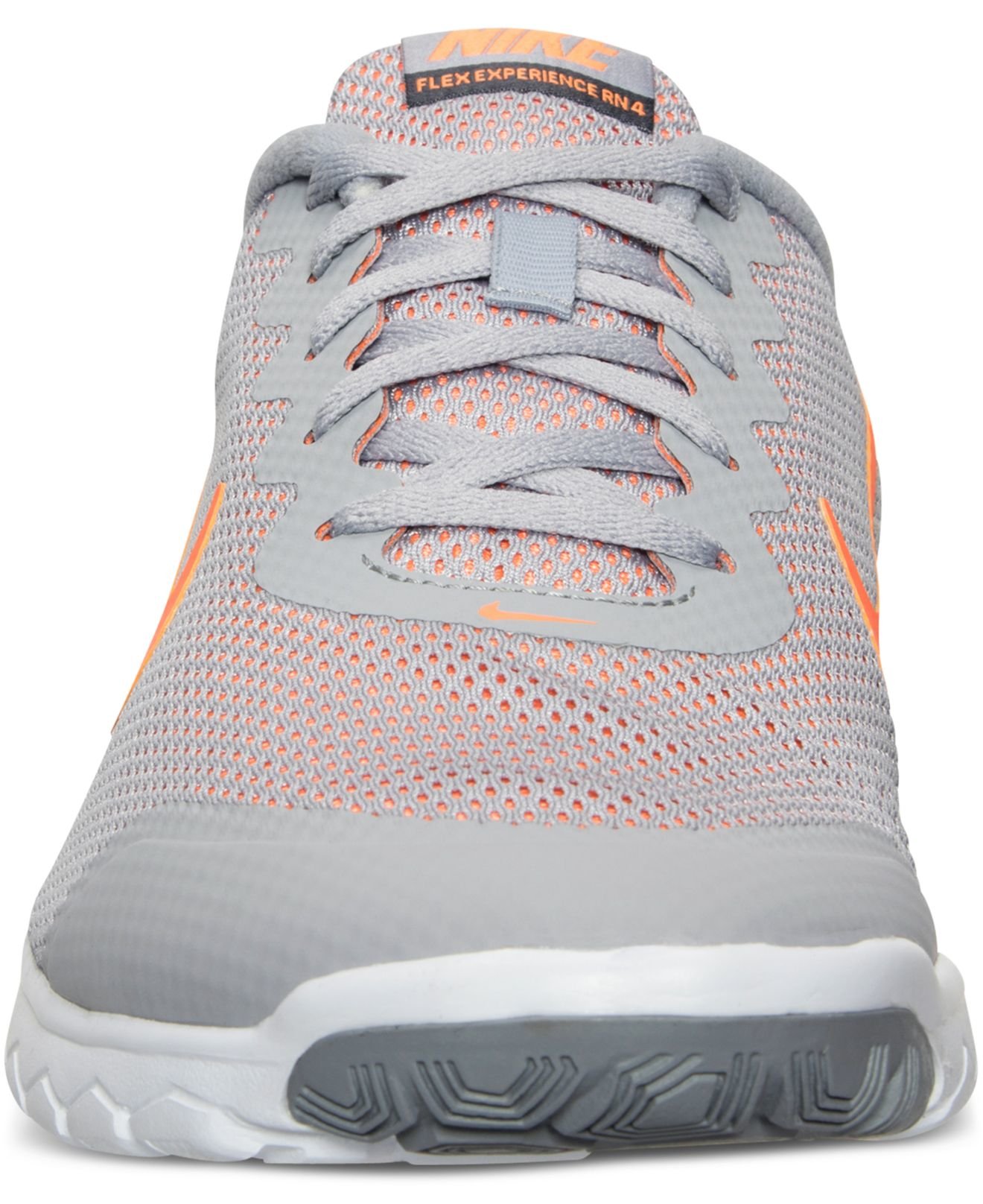 e width sneakers
