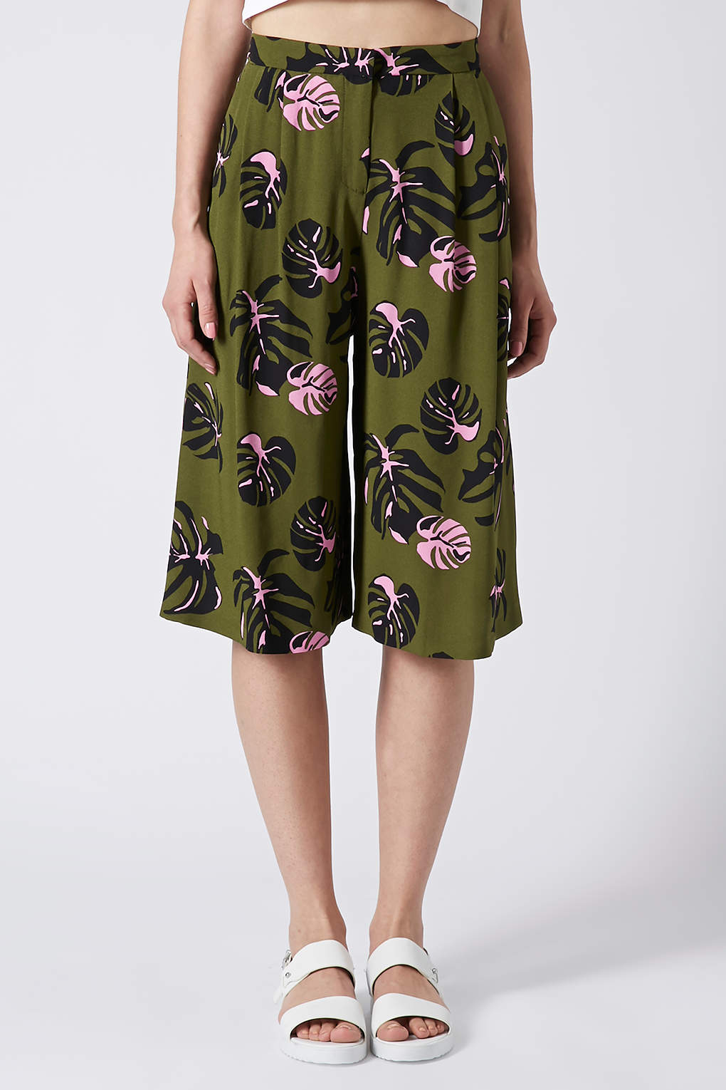 Lyst - Topshop Petite Tropical Print Culottes in Pink