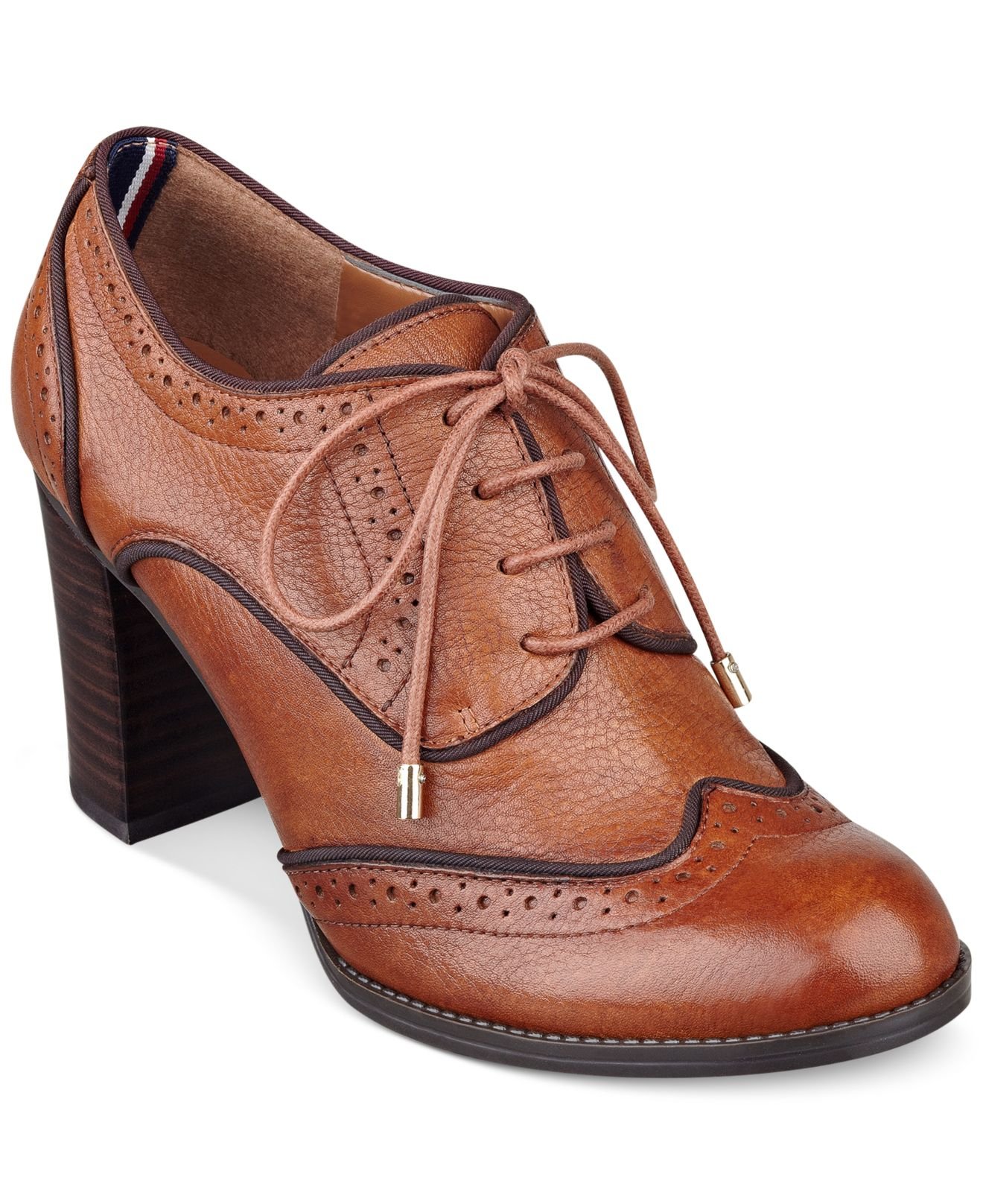 Tommy Hilfiger Women'S Fabiole Oxford Shooties in Brown | Lyst