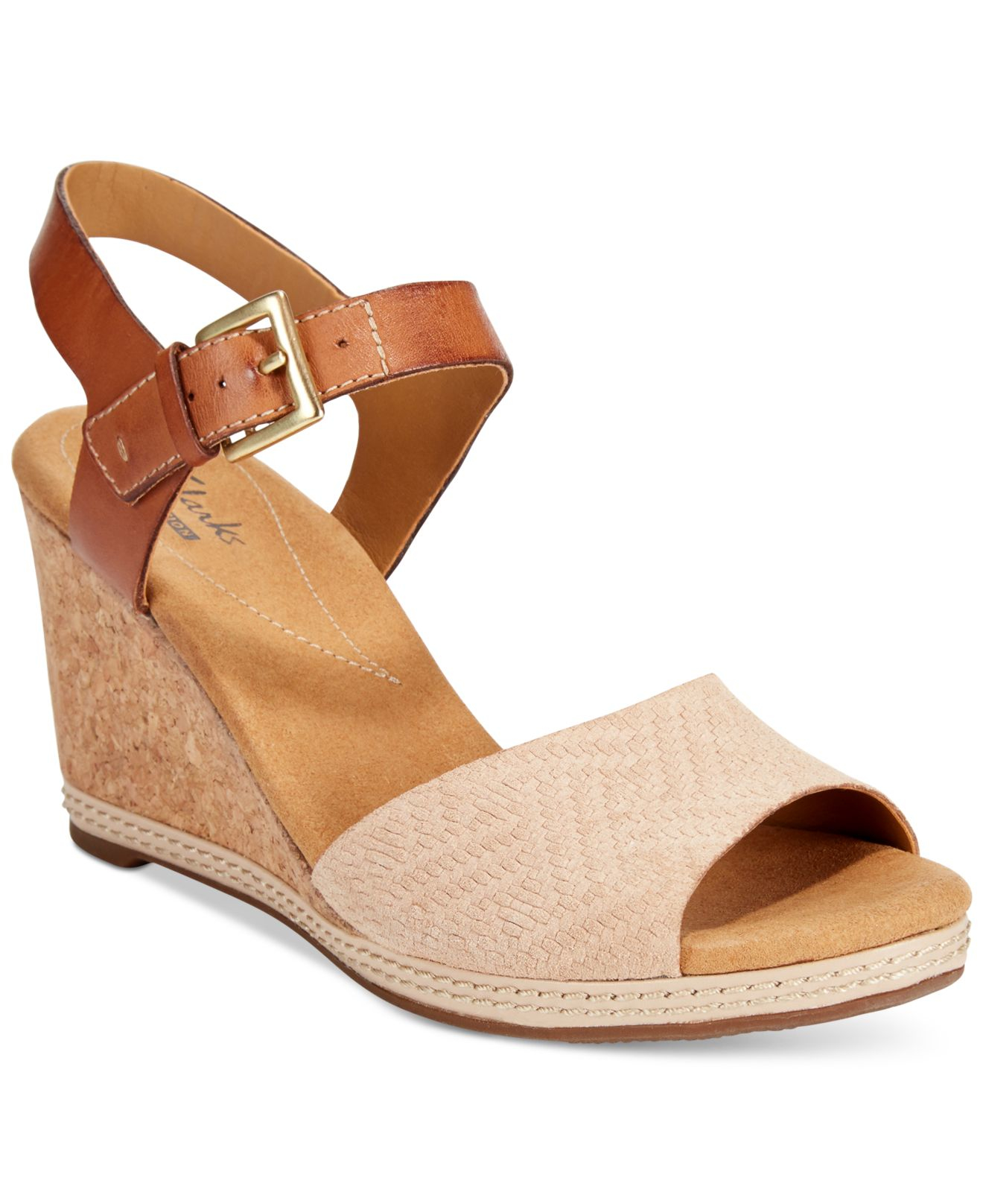 Clarks Collection Women's Helio Jet Wedge Sandals in Natural | Lyst