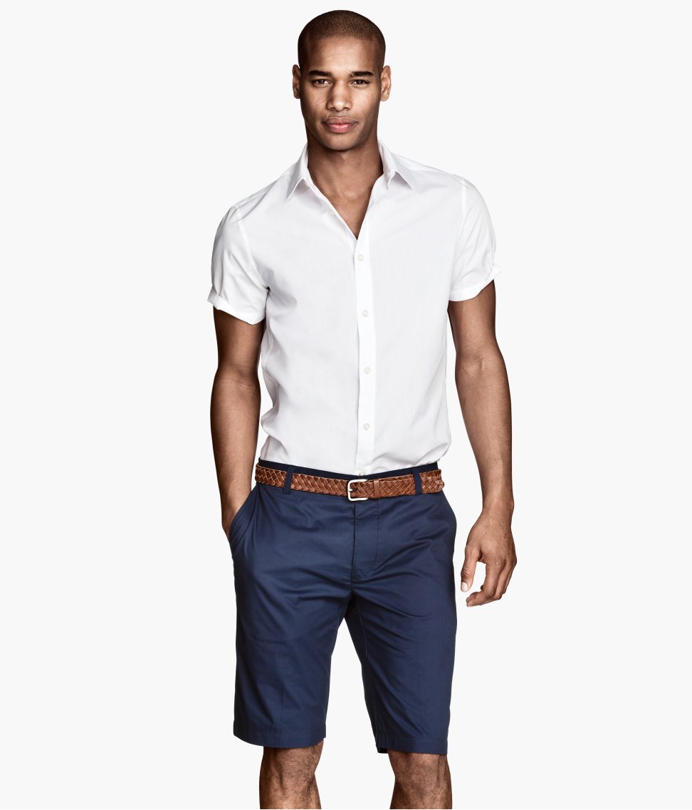 Летняя одежда для мужчин. Рубашка с шортами мужские. Классические шорты мужские. Летний вариант одежды для мужчин.