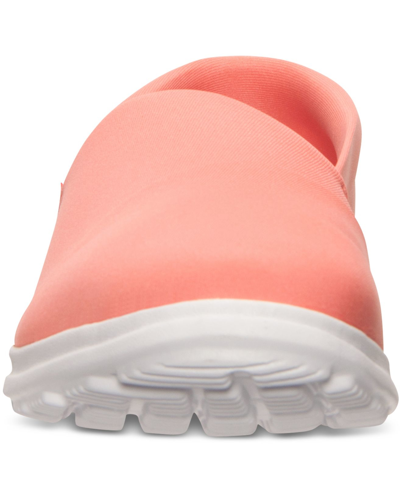 finish line walking shoes