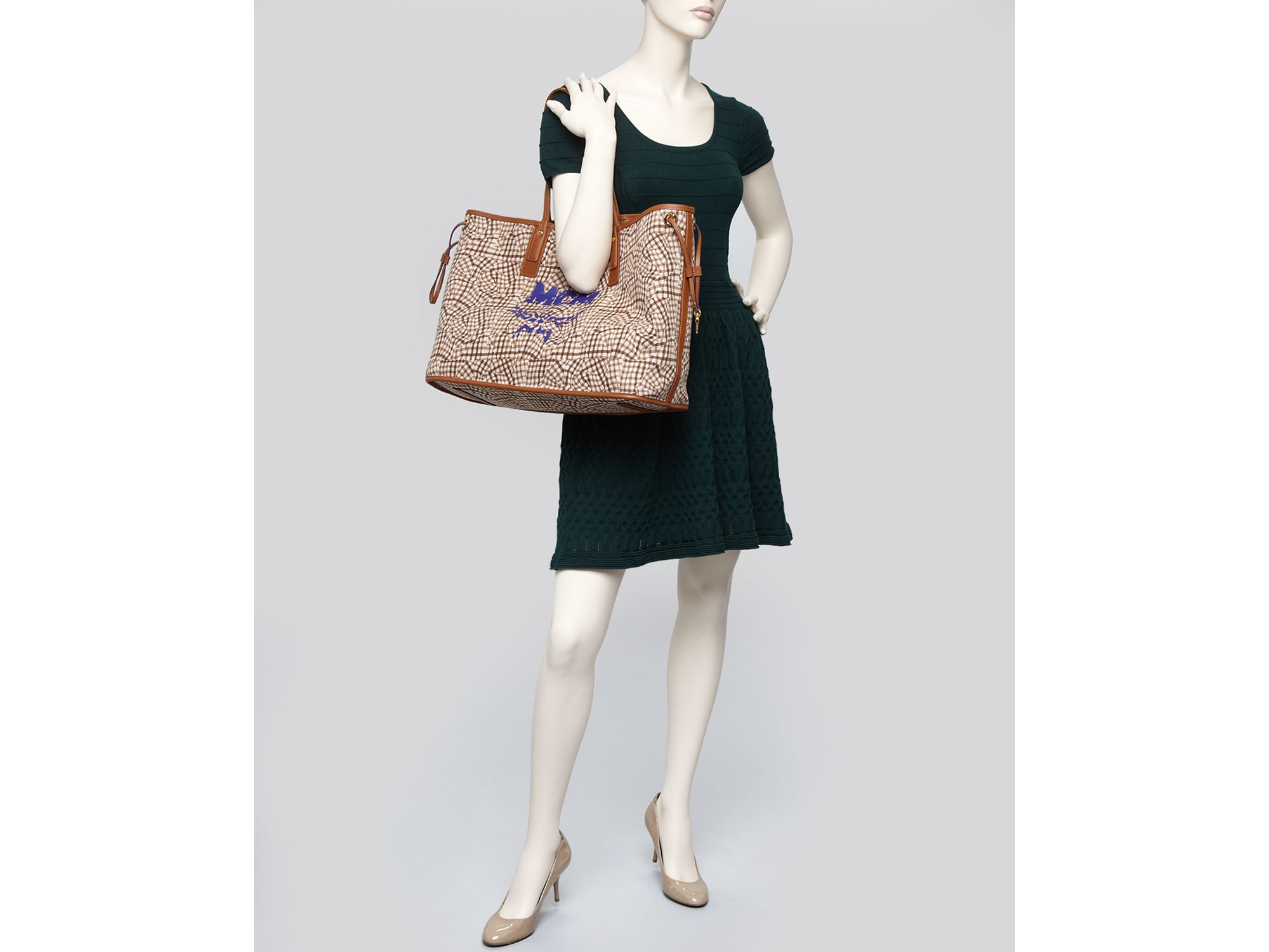 Mcm liz reversible shopper large black clearance