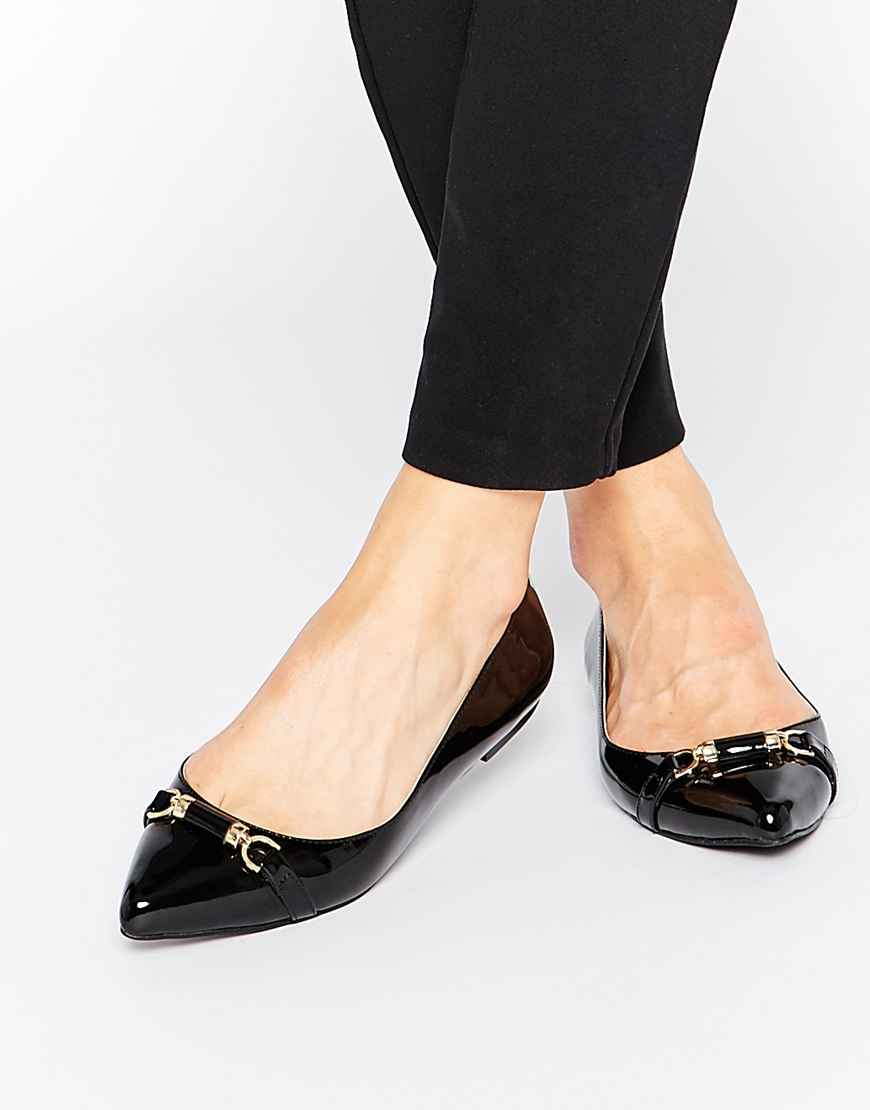 Carvela Kurt Geiger Moore Point Flat Shoes in Black Lyst Carvela Kurt Geiger Moore Point Flat Shoes in Black Lyst