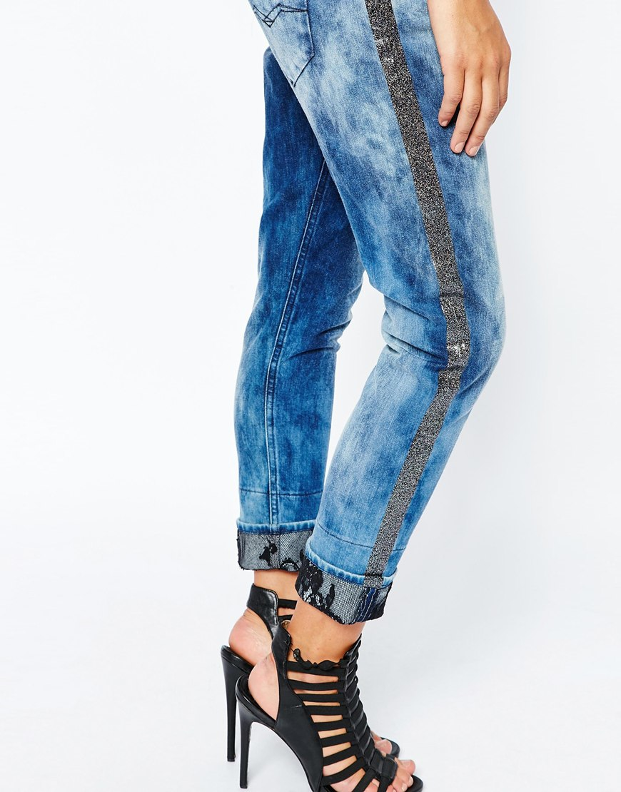 jeans with lace detail