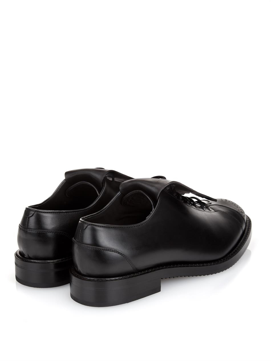 Cerruti 1881 FringedBuckle Leather Shoes in Black for Men Cerruti 1881 FringedBuckle Leather Shoes in Black for Men