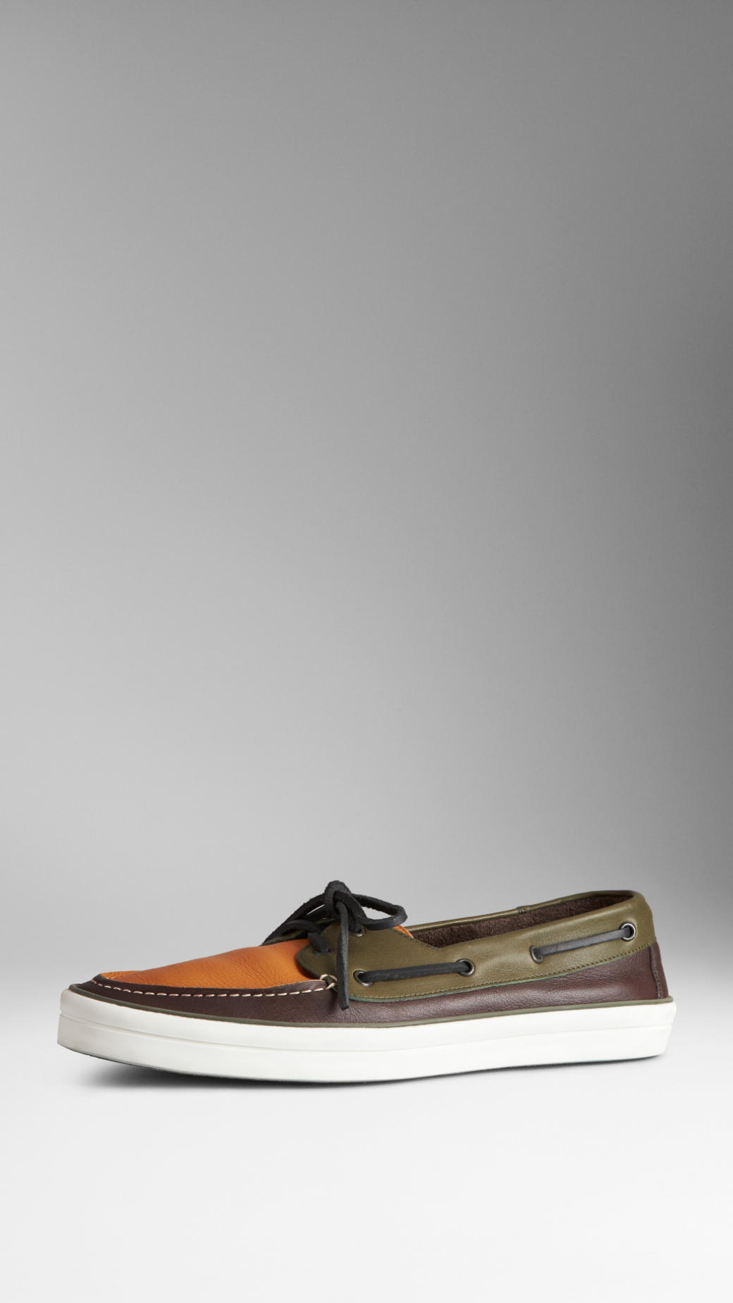 burberry boat shoes