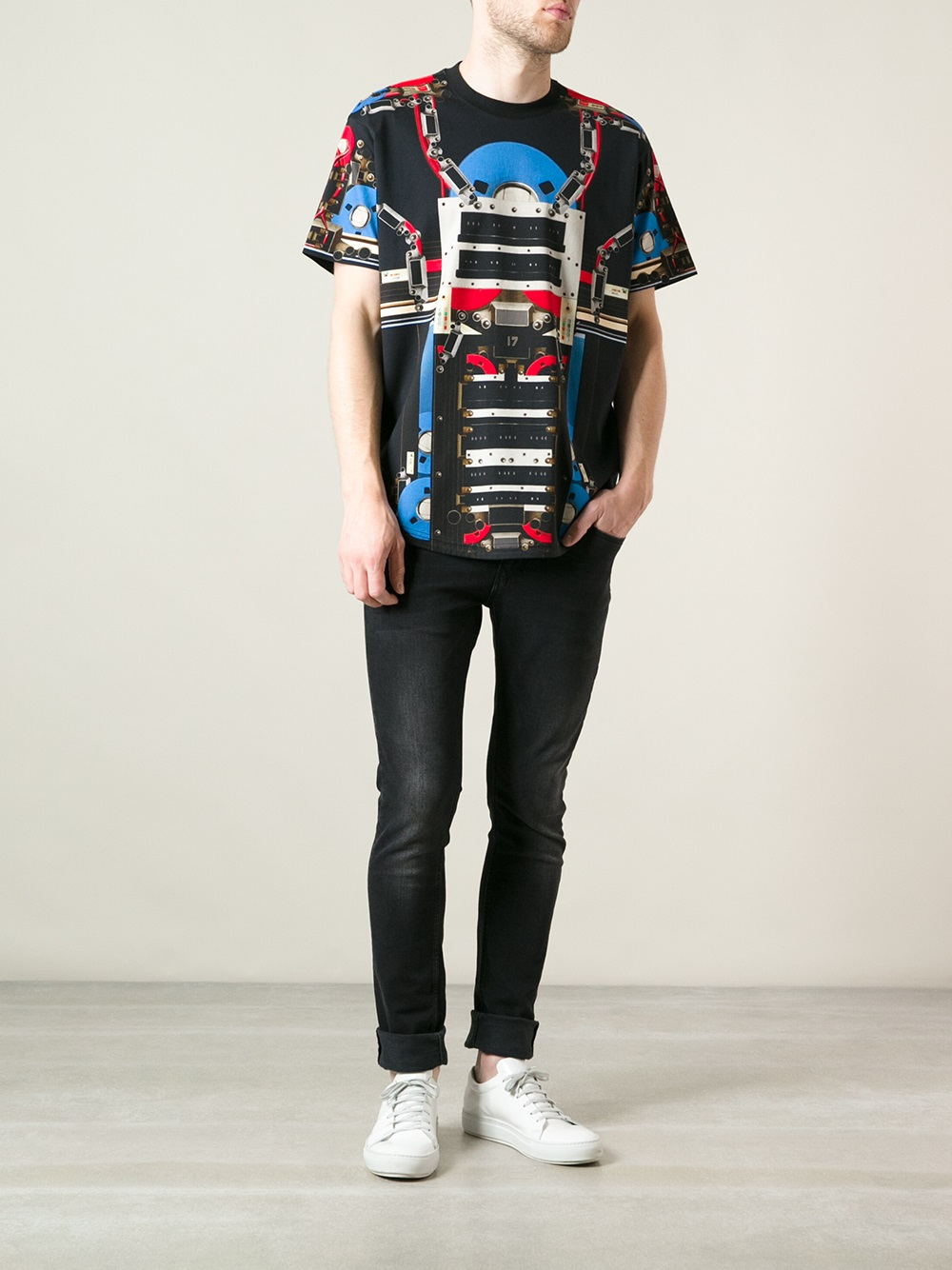 Givenchy Robot Print Tshirt in Black for Men - Lyst