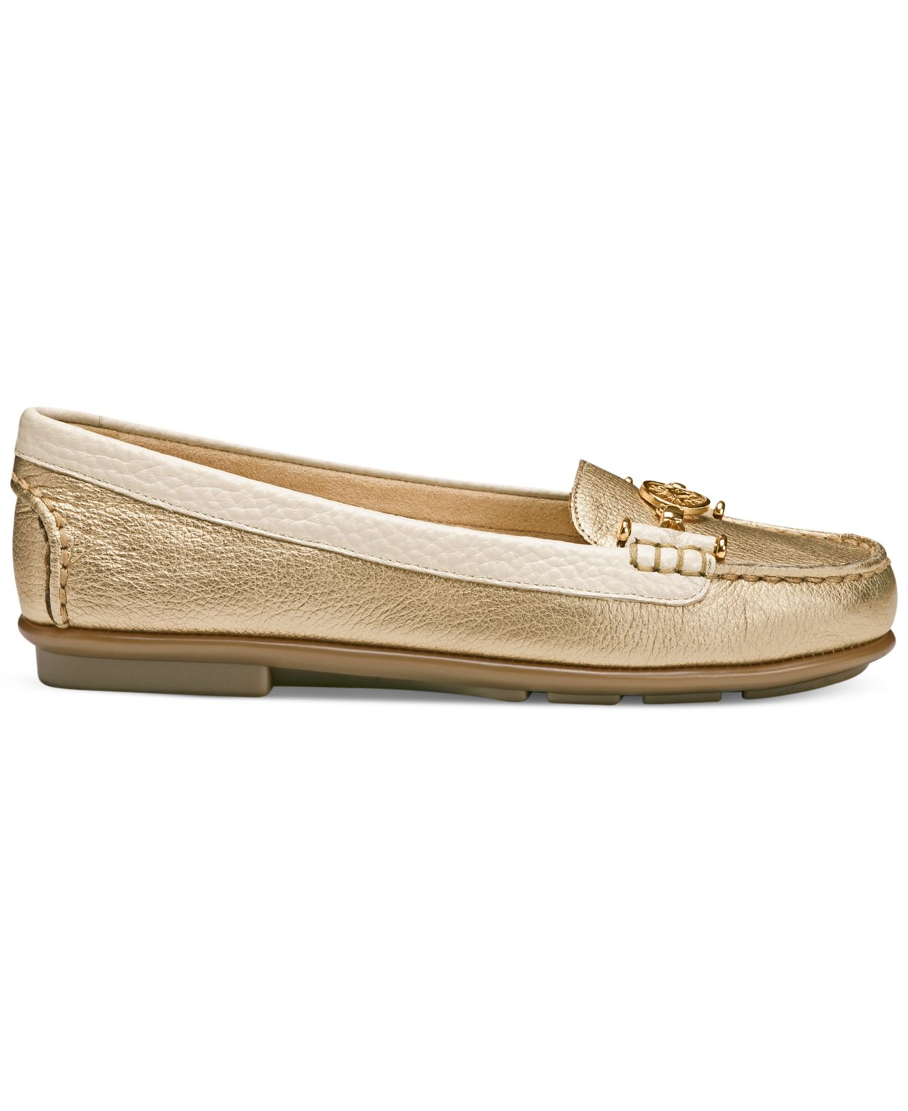 aerosoles gold flats