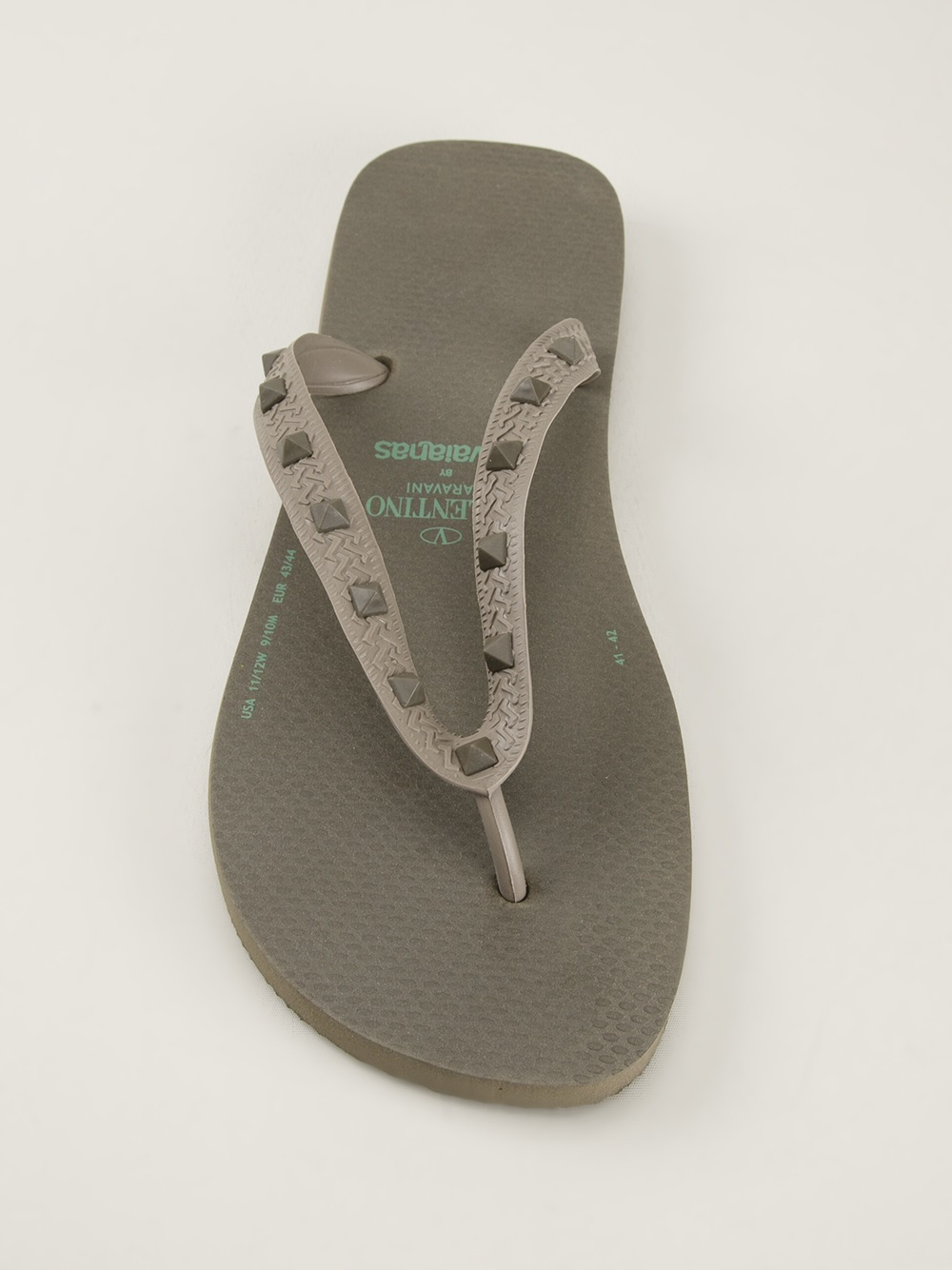 havaianas studded flip flops