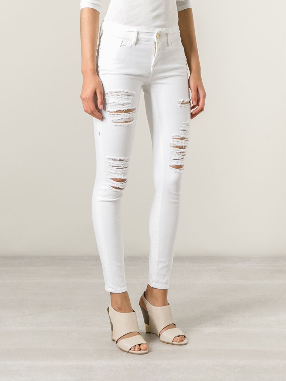 Frame denim Distressed Skinny Jeans in White | Lyst