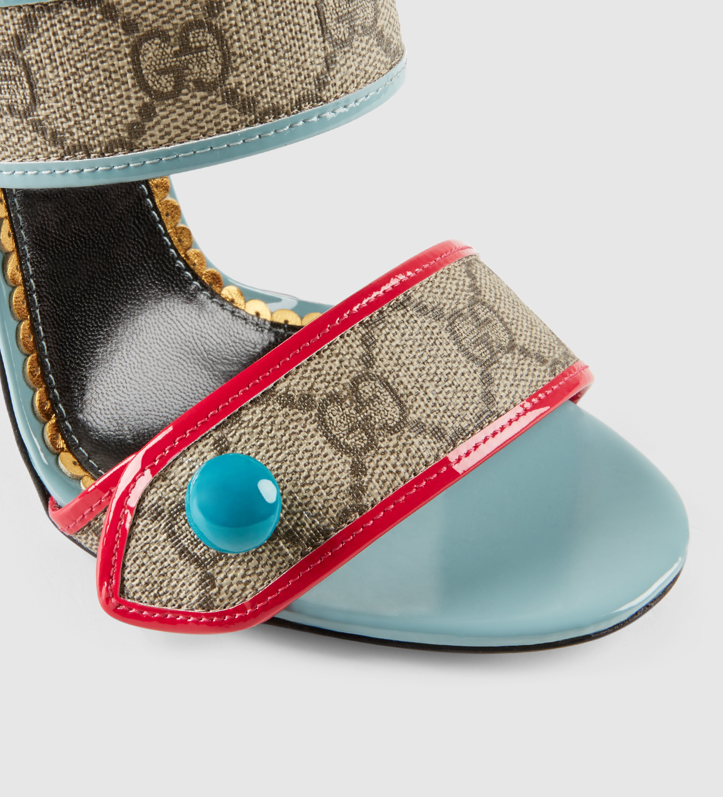 gucci supreme sandals