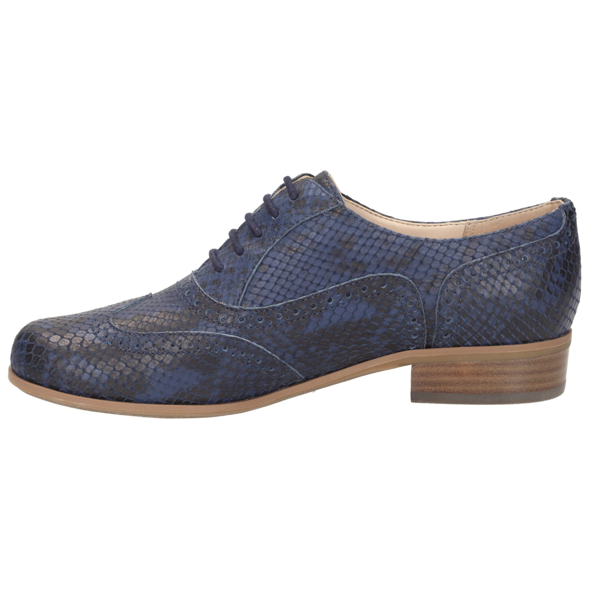 clarks navy brogues womens