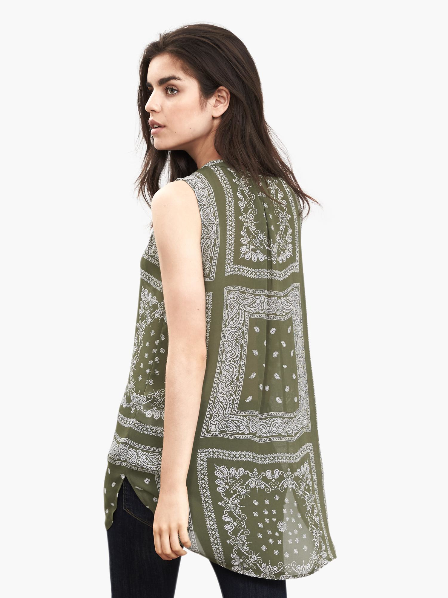 Lyst Banana Republic Bandanaprint Sleeveless Blouse in Green