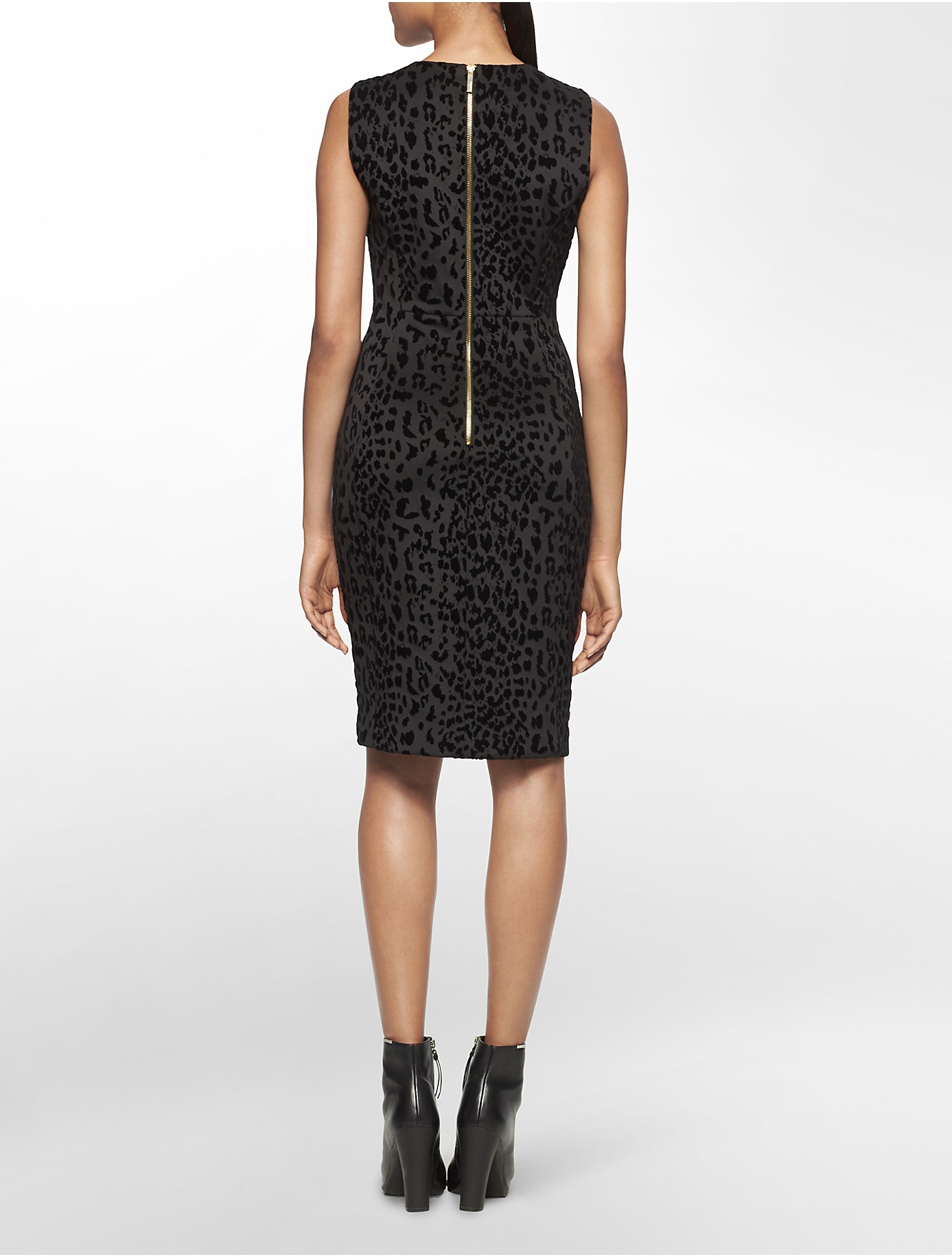 Calvin Klein Textured Leopard Print Sleeveless Sheath Dress in Black | Lyst