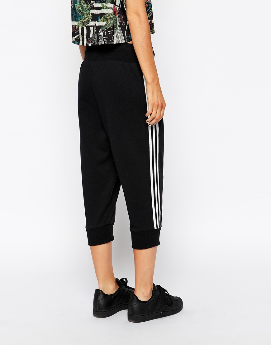 adidas Originals Cropped Sweat Pants in Black - Lyst