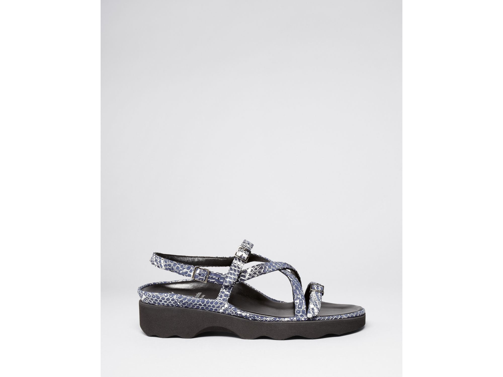 thierry rabotin wave sandals