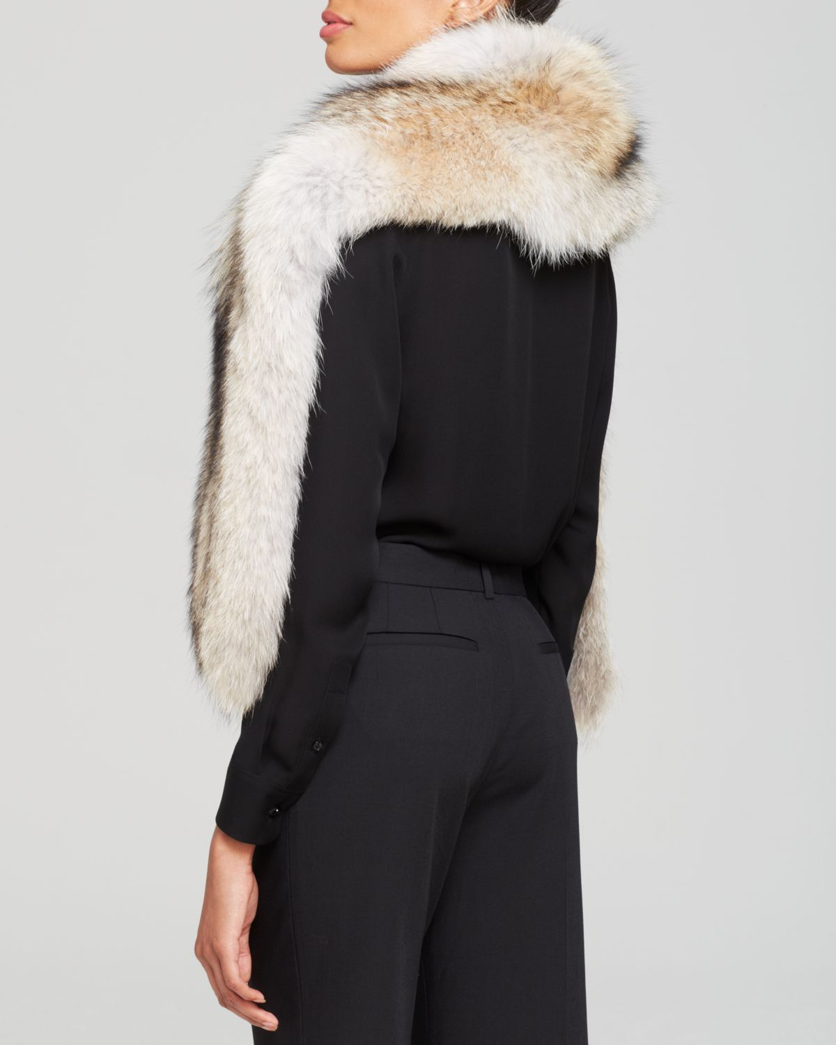 Theory Stole - Tashia Swaine Coyote Fur in Natural - Lyst
