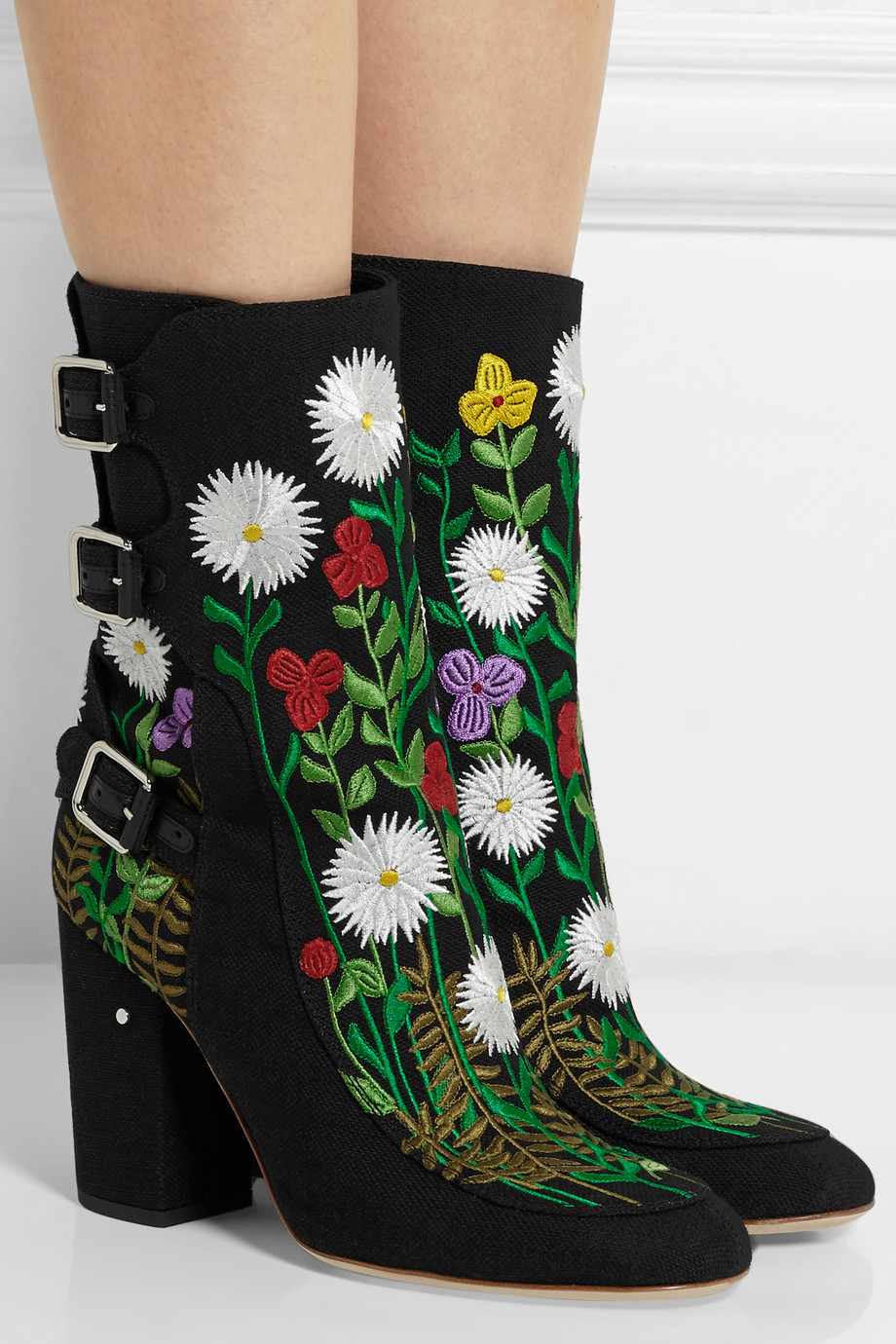 ankle canvas boots