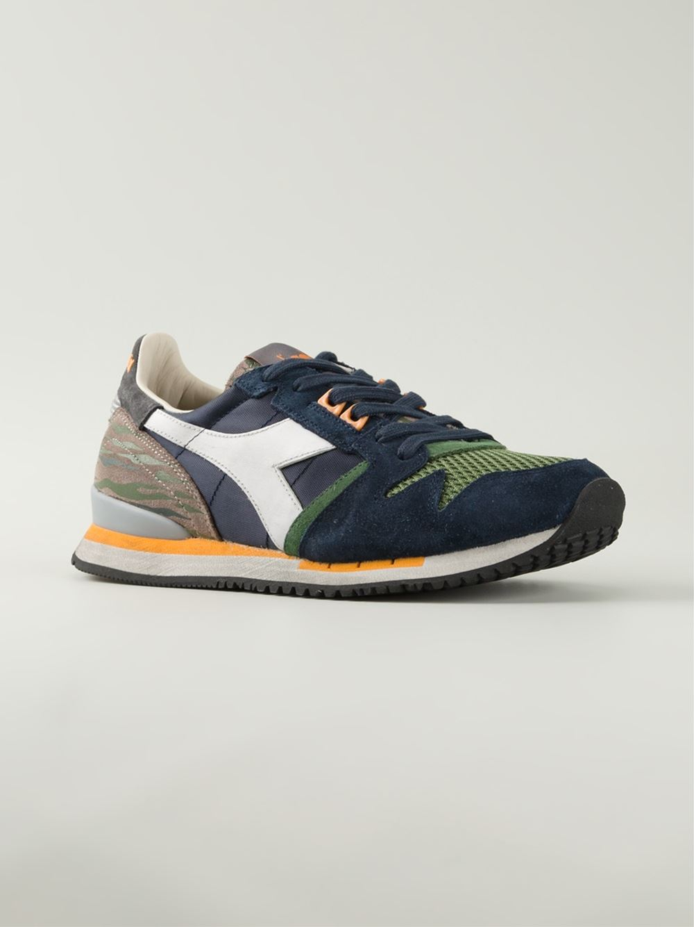 Diadora Lace Up Retro Sneakers in Green for Men - Lyst