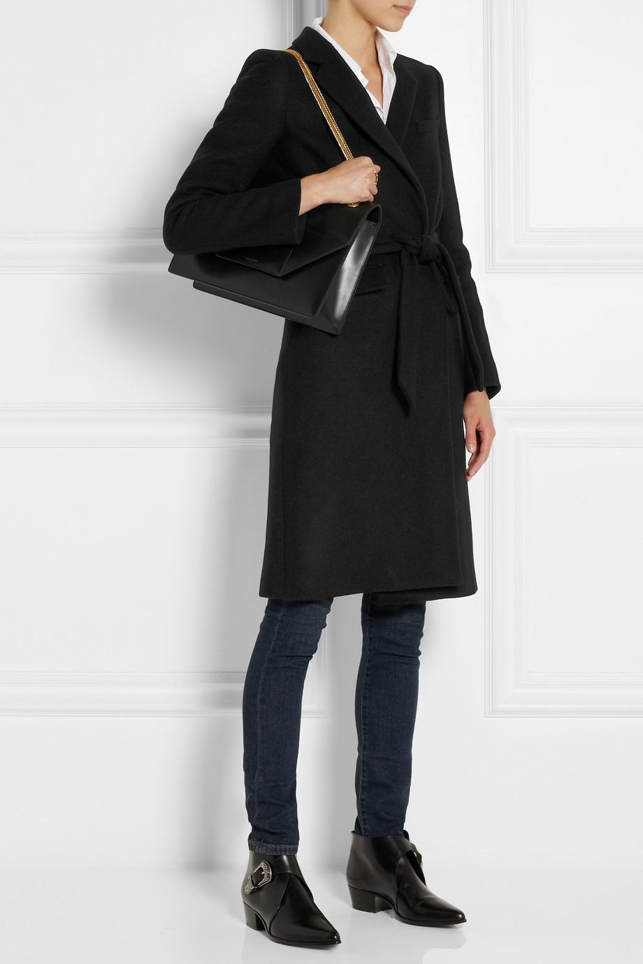 Saint laurent Betty Jumbo Leather Shoulder Bag in Black | Lyst
