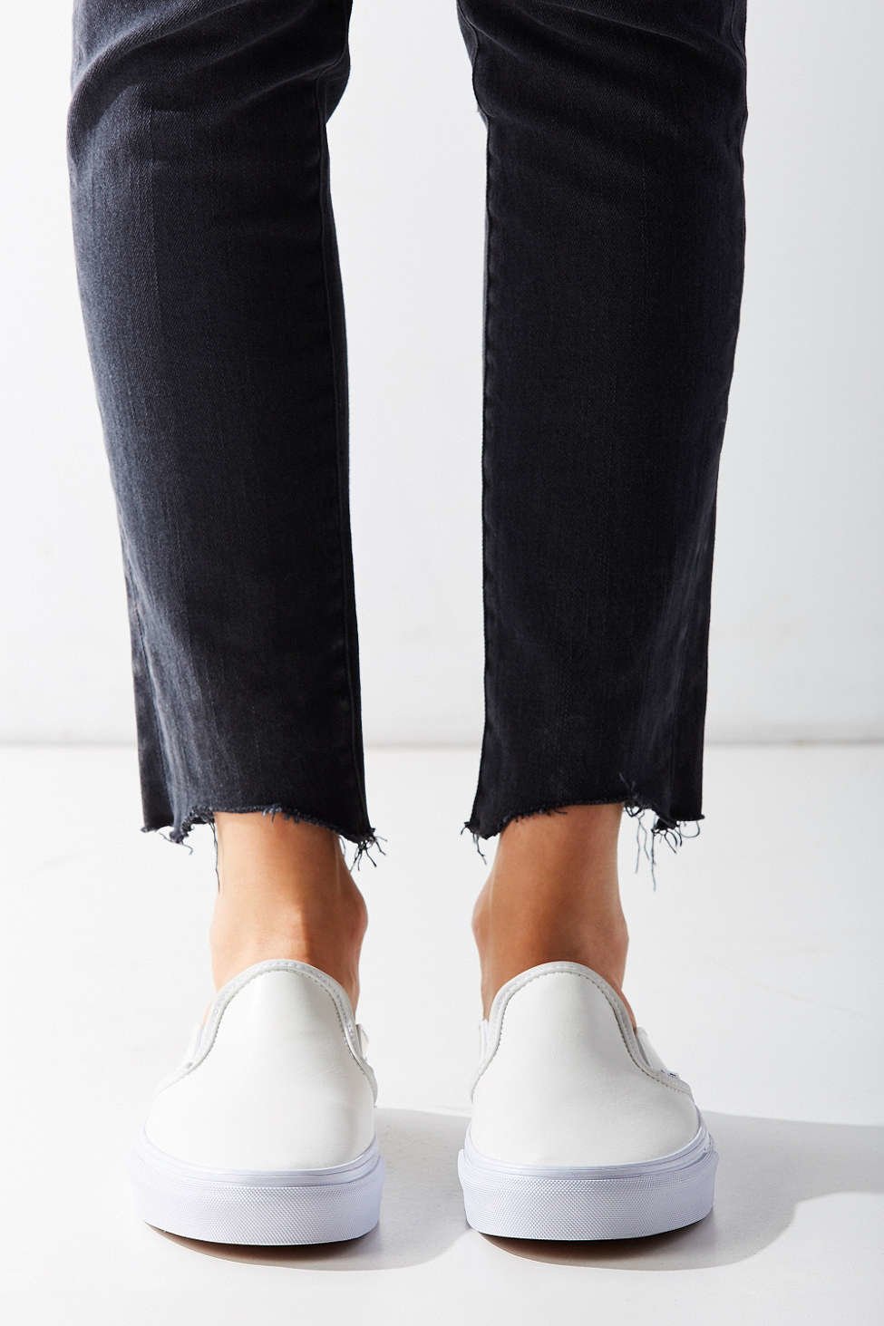 Vans Leather Classic Slip-on Mule Sneaker in White | Lyst