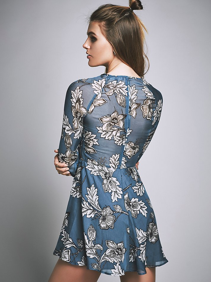 For love and lemons blue floral dress clearance
