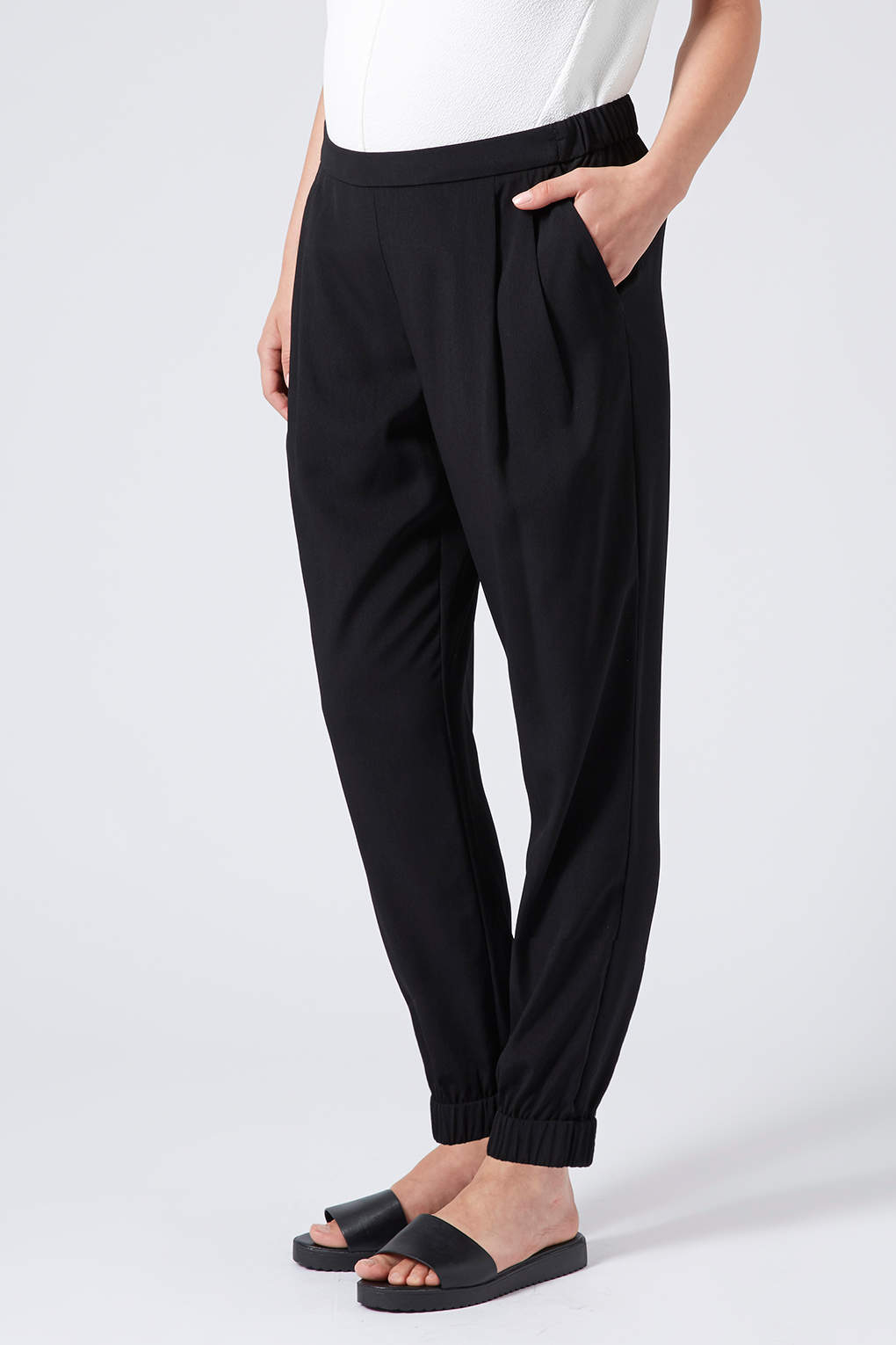 loose cuff joggers