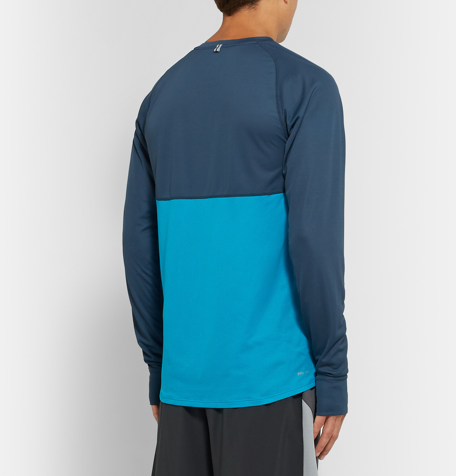 pull nike 2016