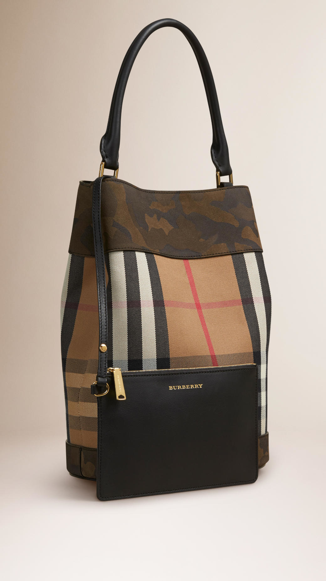 Burberry House-Check and Camouflage-Print Bucket Bag in Green | Lyst