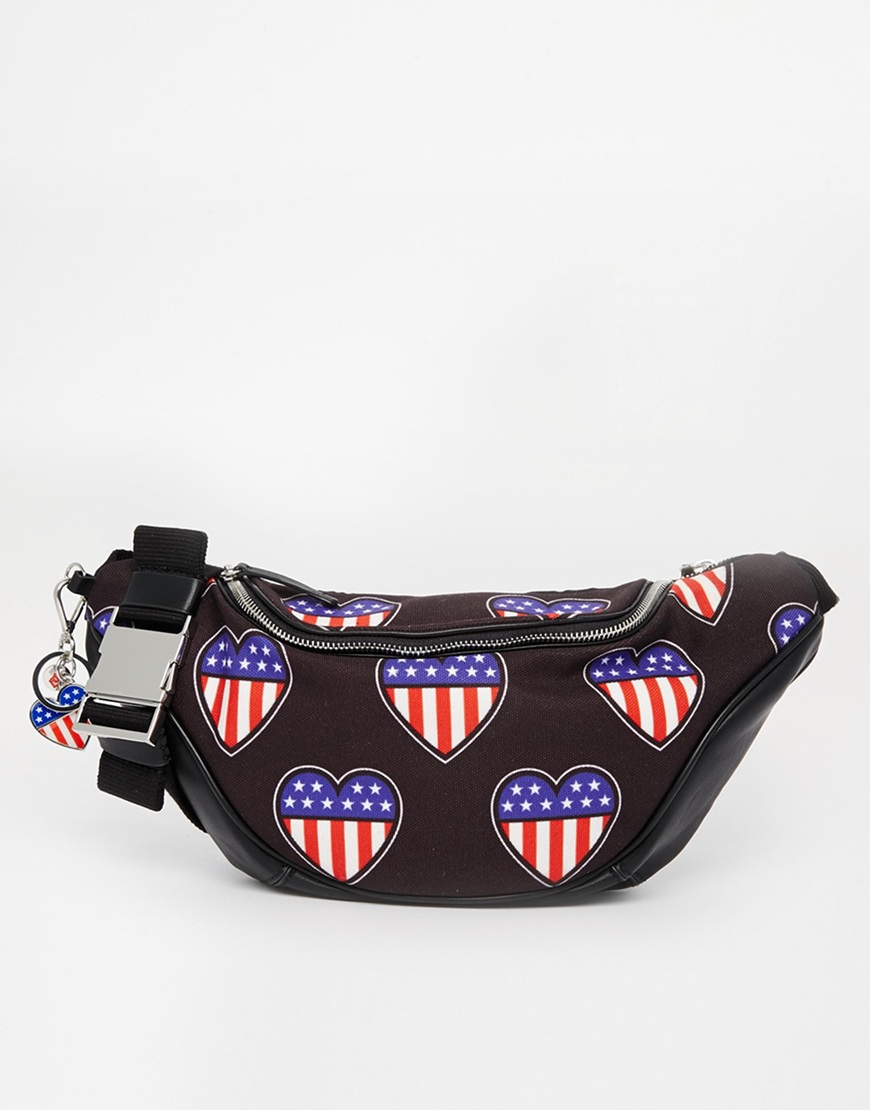 bum bag love moschino