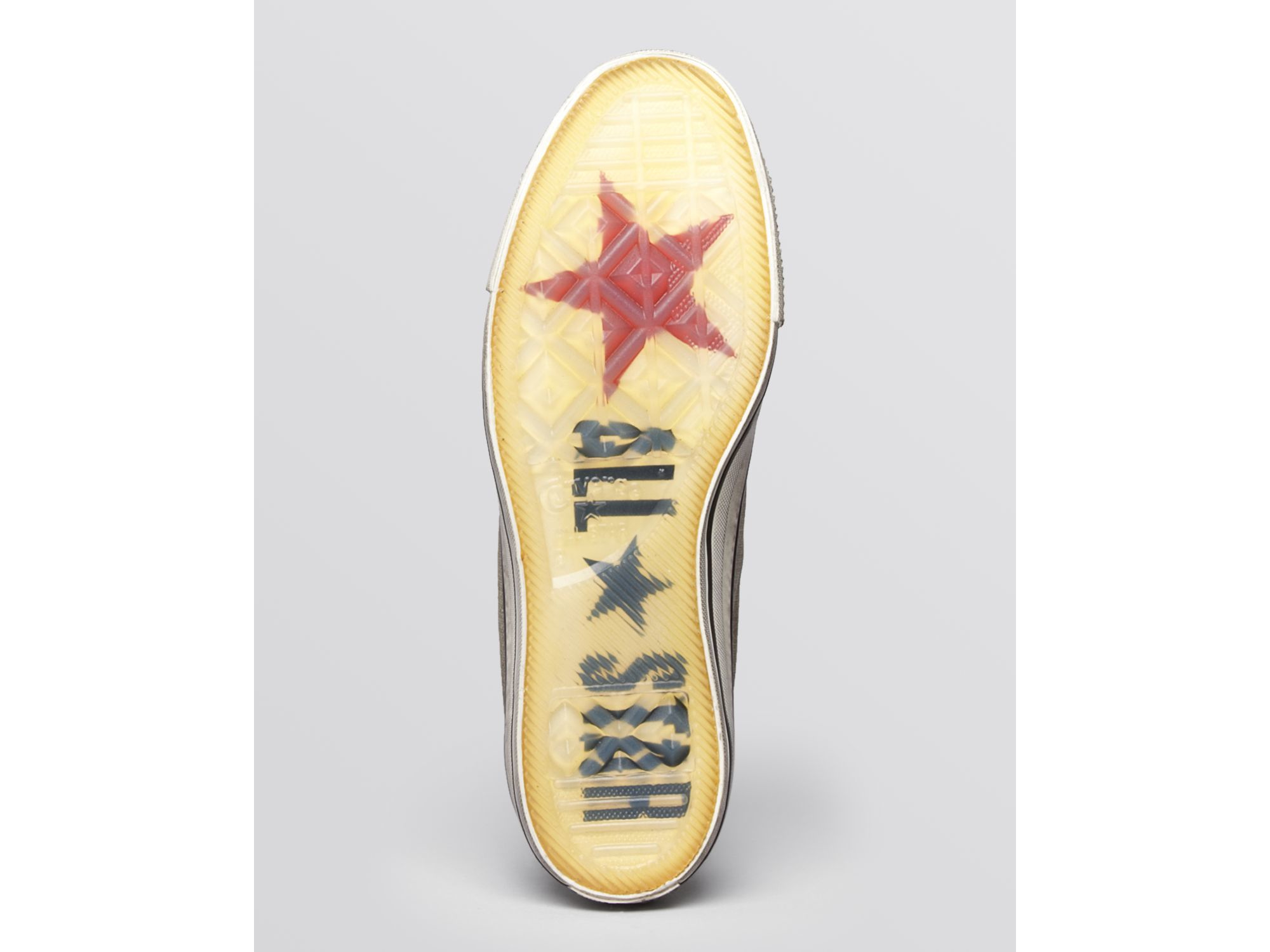 gray laceless converse