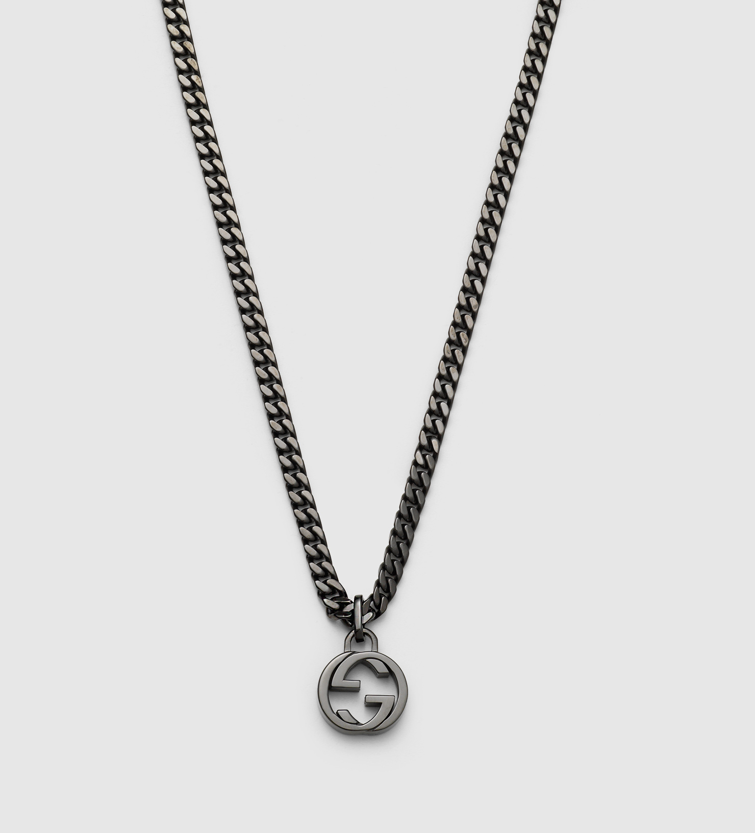 gucci silver interlocking g pendant