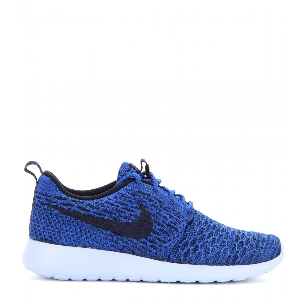 nike sneakers lyst nike rosherun flyknit sneakers in blue nike sneakers lyst nike rosherun flyknit sneakers in blue