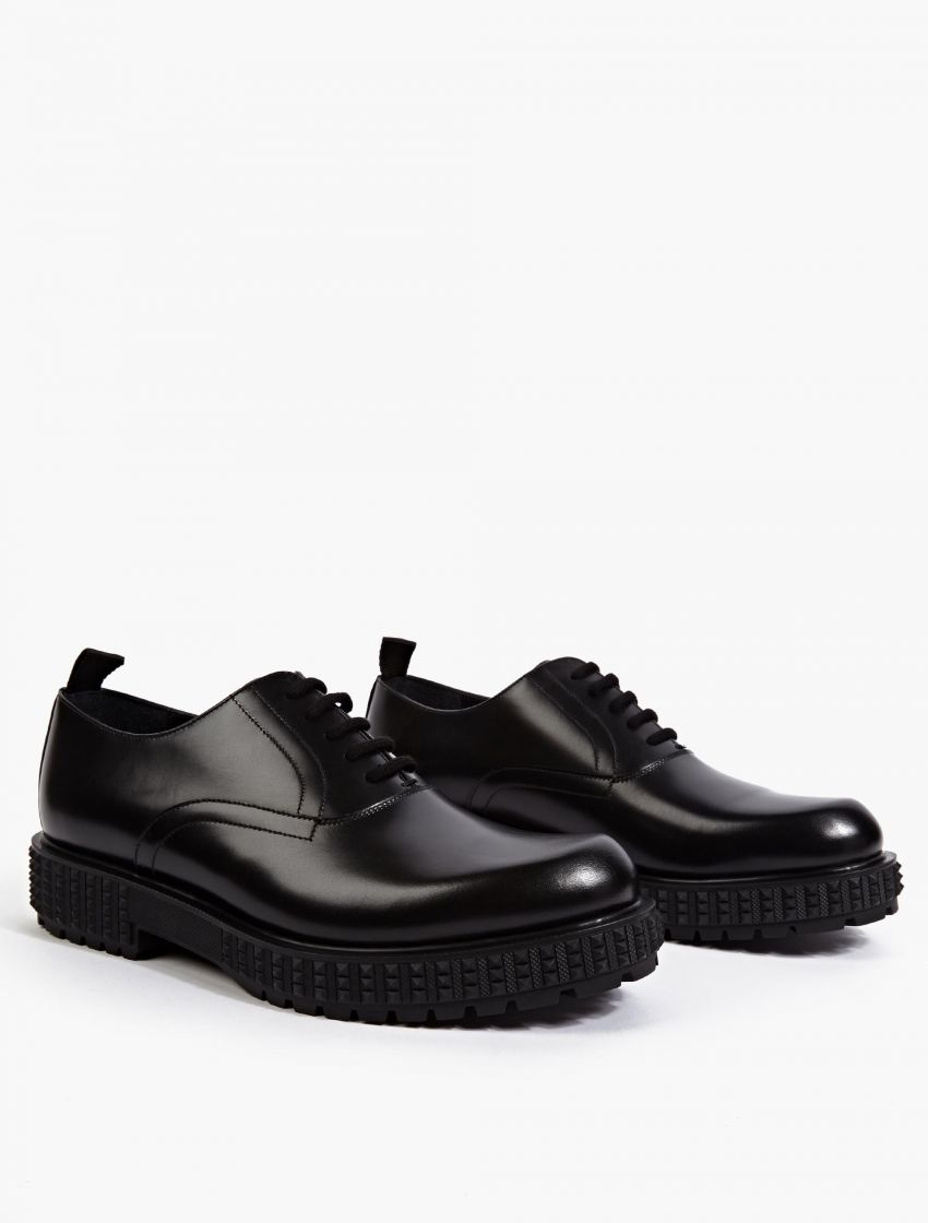 valentino oxford shoes valentino black leather oxford shoes in black for lyst valentino oxford shoes valentino black leather oxford shoes in black for lyst