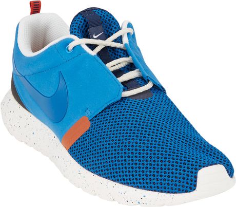 Nike Roche Run Natural Motion Sneakers in Blue for Men | Lyst