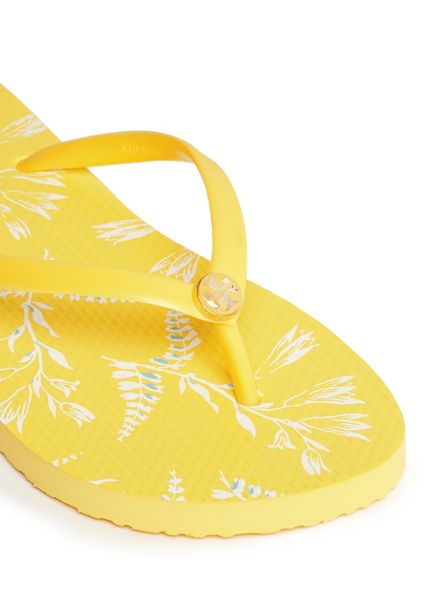 tory burch flip flops macy's