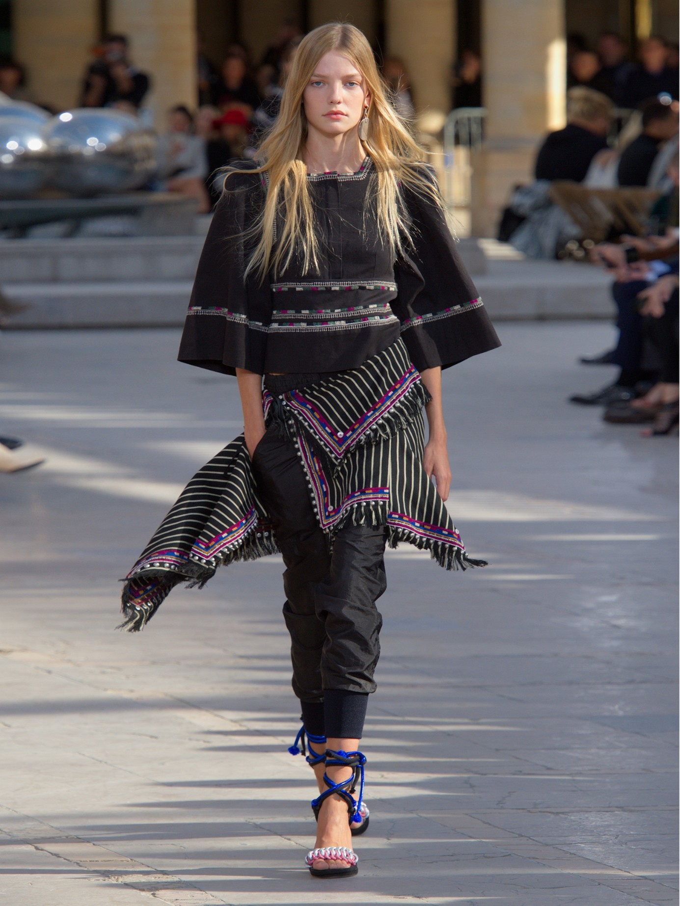 Isabel Marant 2016 года. Платья Isabel Marant Fashion show. Isabel Marant Vogue 2020.