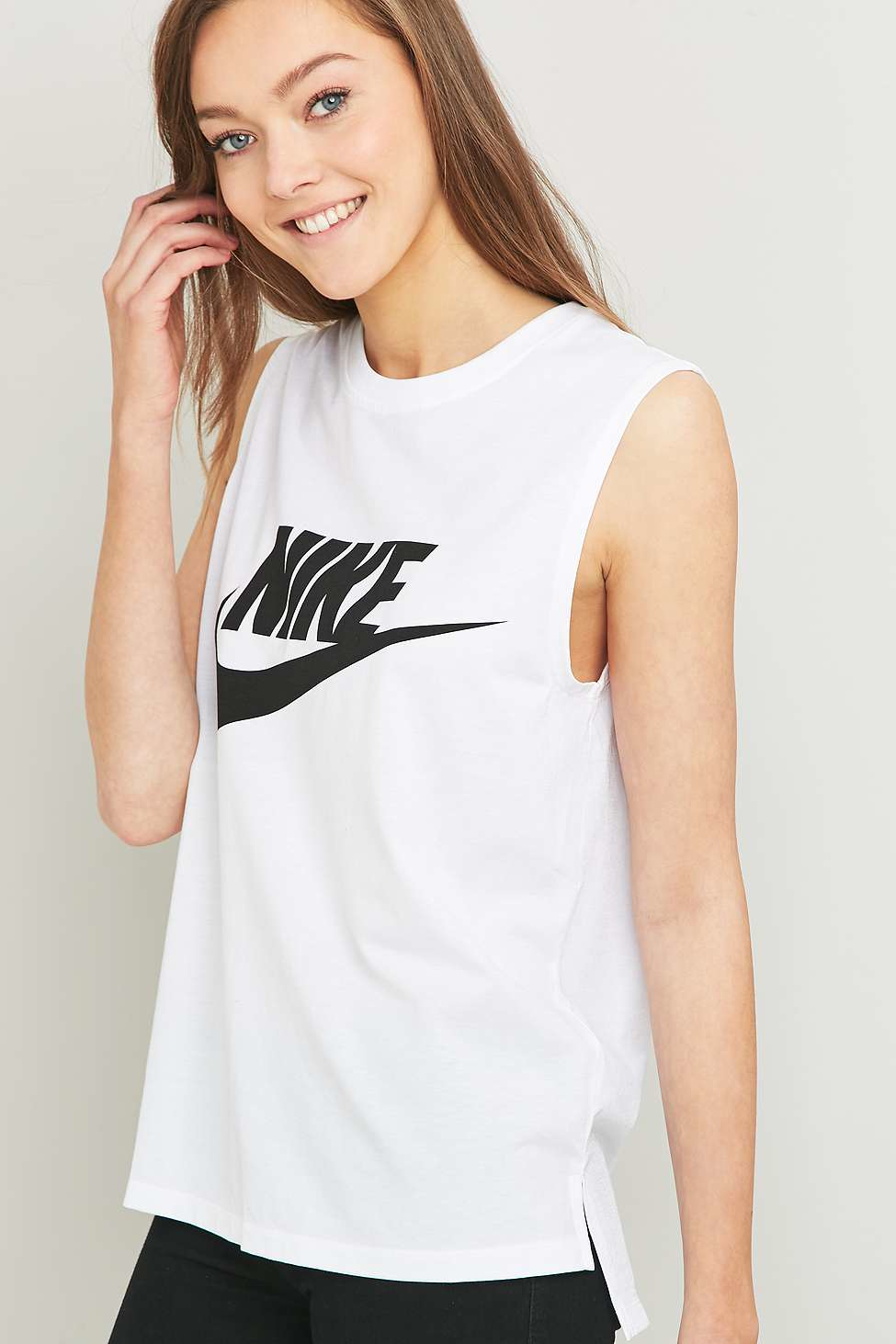 nike signal muscle tank