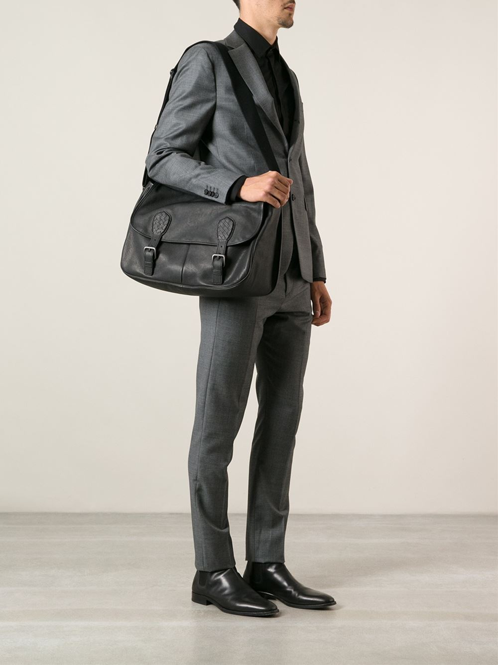 bottega veneta mens messenger bag