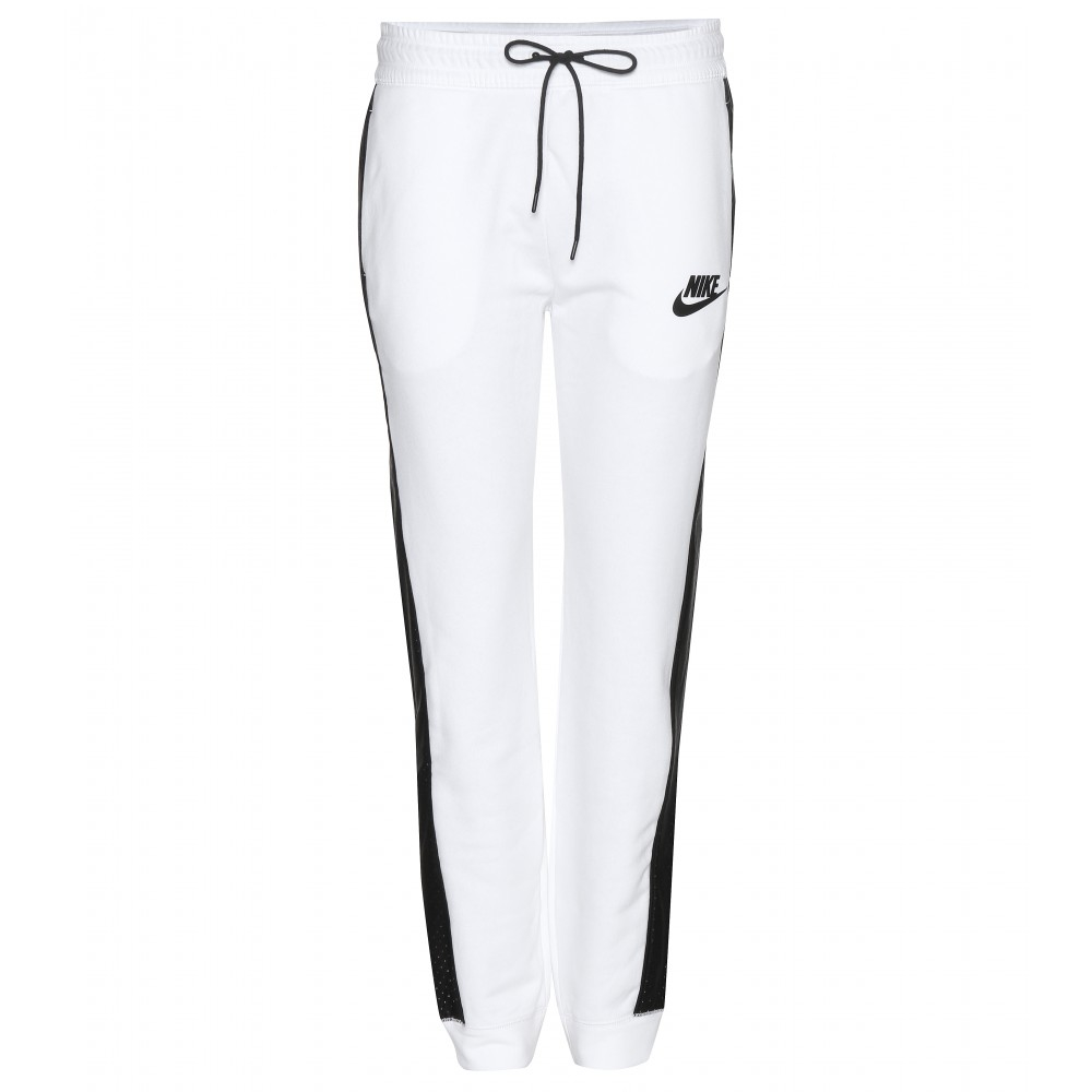nike trackie shorts