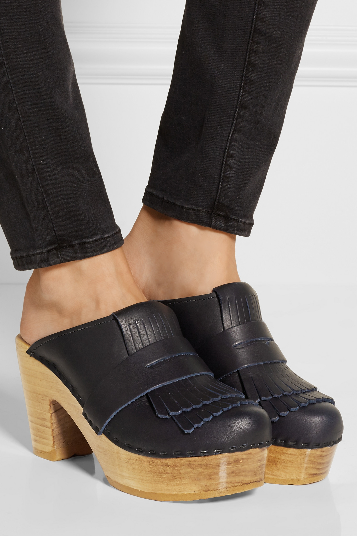 number 6 clogs sale