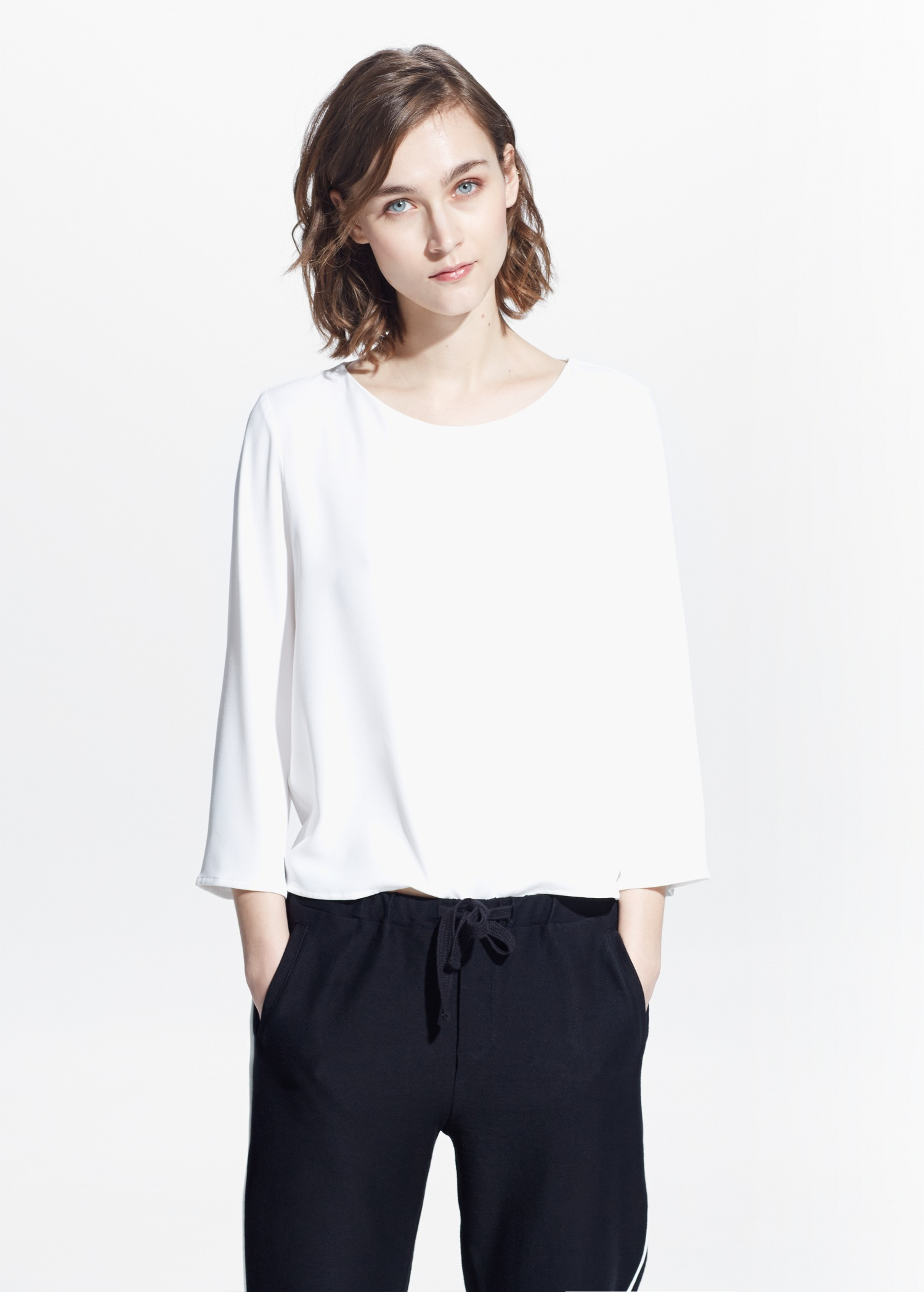 lace round neck decorative lace plain bell sleeve long sleeve blouse