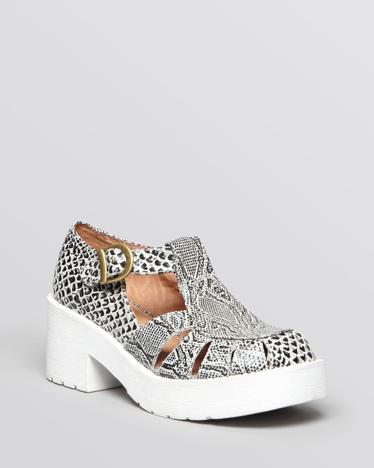 jeffrey campbell fisherman sandals